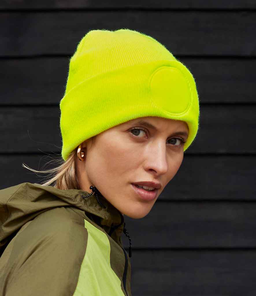Beechfield® B442R Fashion Patch Beanie – Berretto Invernale In Pile Riciclato Con Toppa