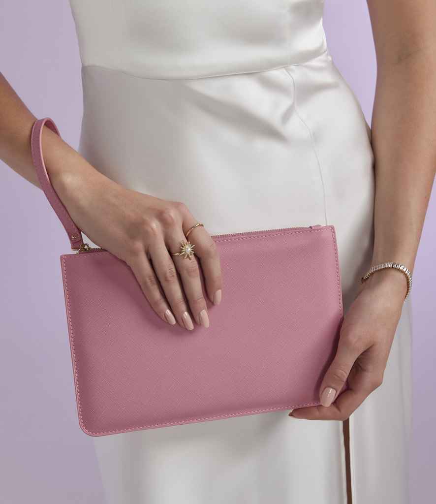 BG750 Dusky Pink Model