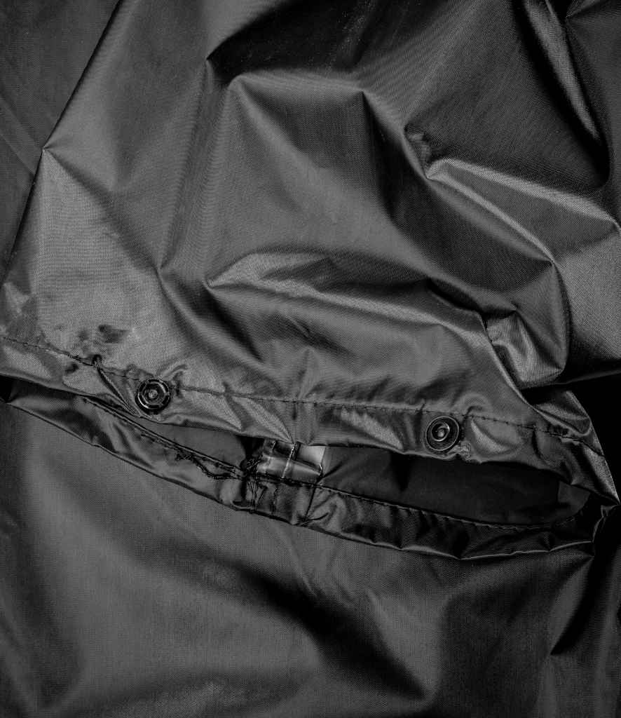 RS226 Black Detail