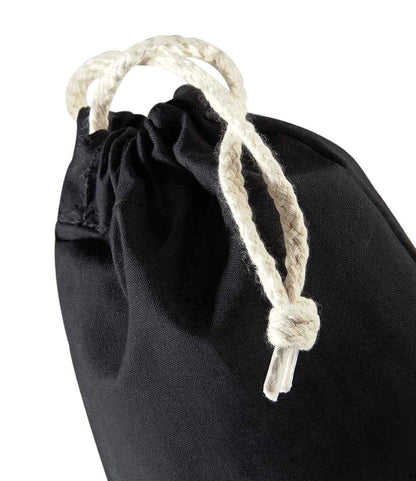 W115 Black Detail
